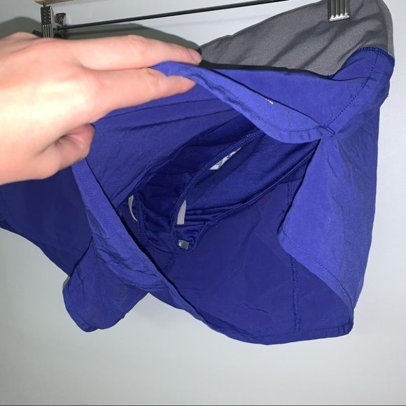 Nike Running Shorts Women’s Size Medium Purple Grey Lined Workout Swoosh Logo - Picture 3 of 7